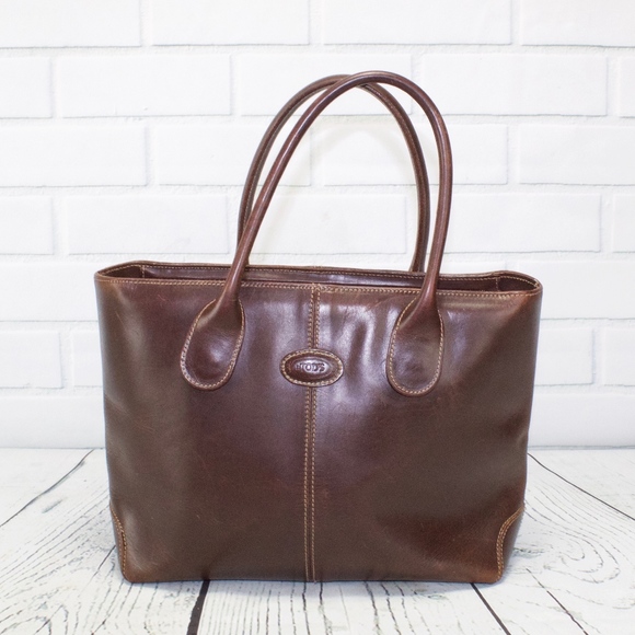 Tod's Handbags - Tod's Brown Leather Classic D-Bag Handbag Purse